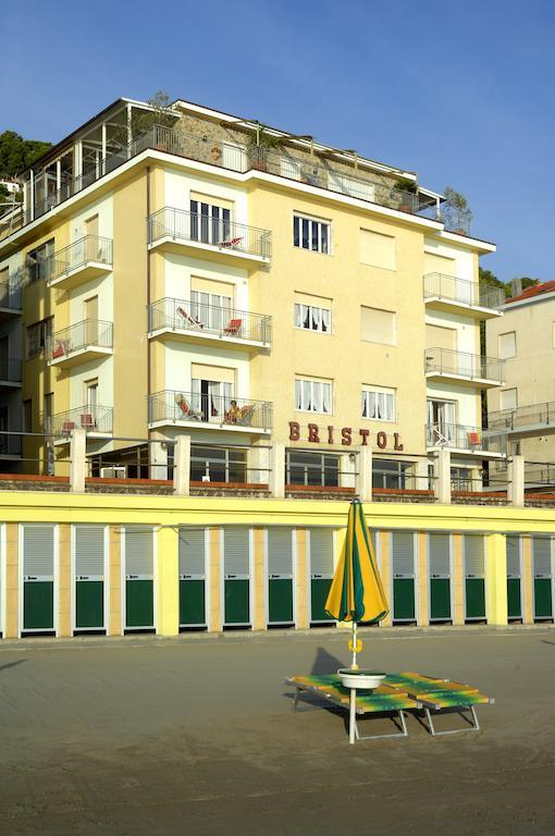 Hotel Bristol Laigueglia Eksteriør billede