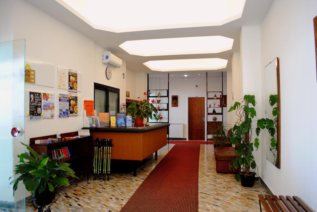 Hotel Bristol Laigueglia Eksteriør billede