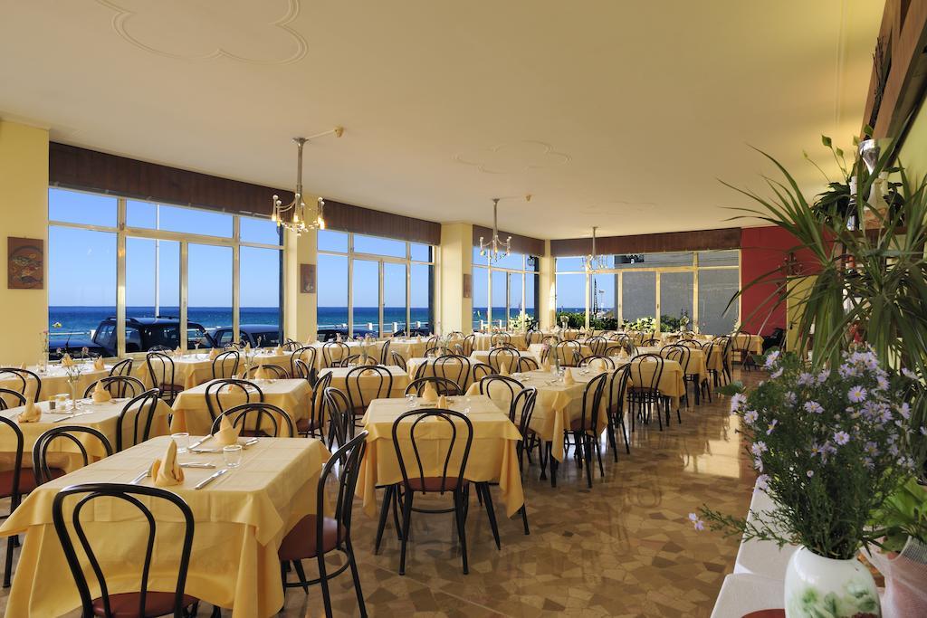 Hotel Bristol Laigueglia Eksteriør billede