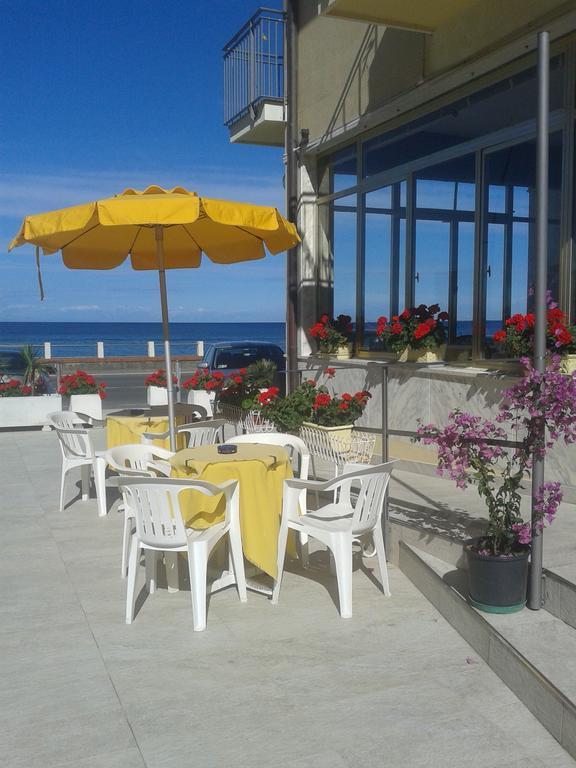 Hotel Bristol Laigueglia Eksteriør billede