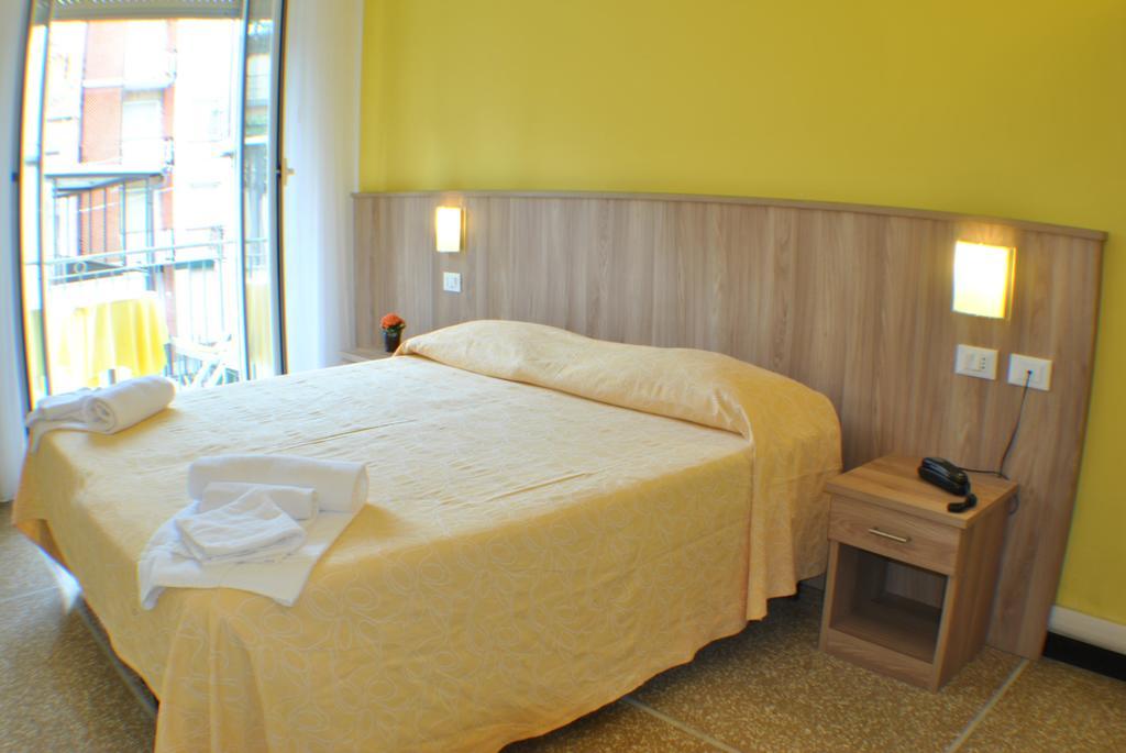 Hotel Bristol Laigueglia Eksteriør billede